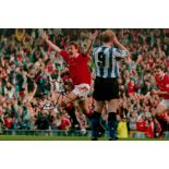 Football Steve Bruce signed Manchester United 12x8 colour photo. Good condition. All autographed