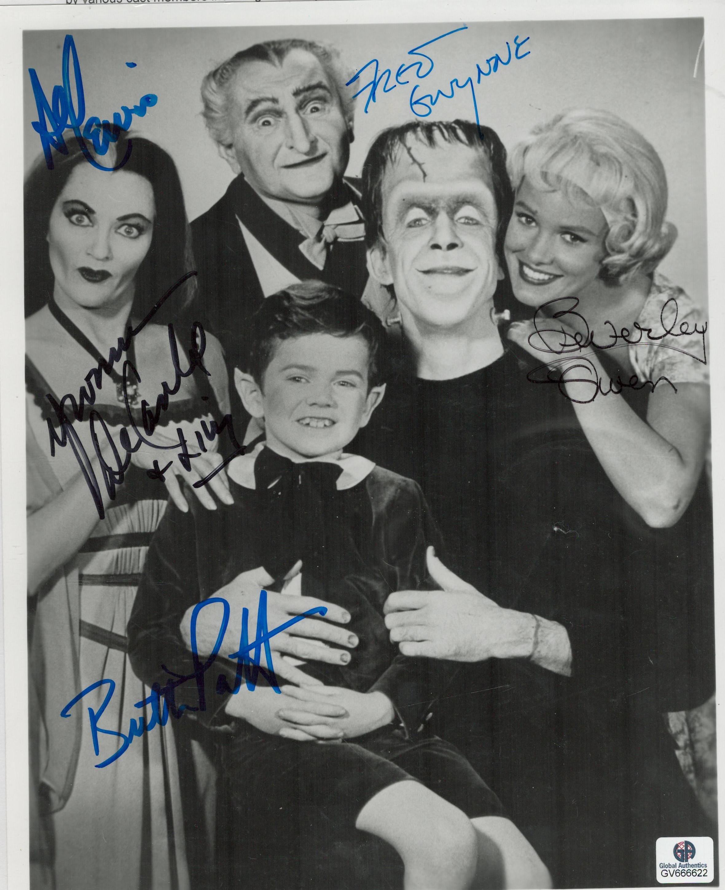 The Munsters multi signed 10x8 inches black and white photo includes 5 fantastic signatures Fred