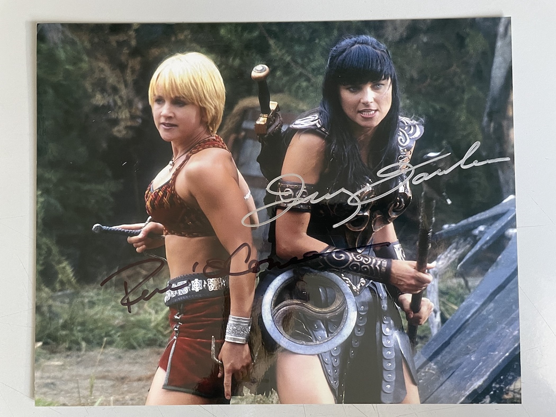 Lucy Lawless & Renee O'Connor Xena Warrior Princess Actresses Signed 10x8 inch Photo. Good