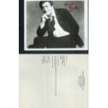 Tony Bennett signed 10x8 inch vintage black and white photo with accompanying letter. Good