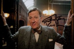 Geoffrey Rush signed 6x4inch colour photo. Australian actor. Good condition. All autographs are