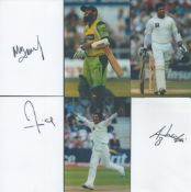 Cricket Pakistan collection 16 signed white with some accompanying photos includes some great