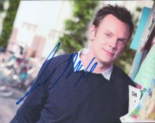 Joel McHale signed 10x8 inch colour photo. Good condition. All autographs are genuine hand signed