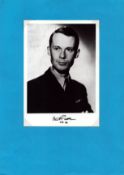 WW2. Sqn Ldr Paul Patten Battle of Britain signed 7 x 5-inch Black and White photo. Signed in