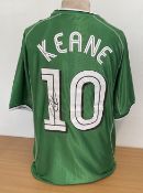 Robbie Keane signed Republic of Ireland replica home shirt signature on number on the back. Size