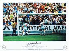 Football Autographed Gordon Banks 1970 Limited Edition Photograph: Col, Measuring 16 X 12