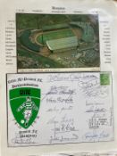 1976 Celtic v Penarol football match cover signed 17 Penarol squad. Includes Corbo, Silva, Cruz.