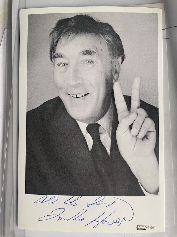 Frankie Howerd Late Great Comedy Actor Carry On 7x5 inch signed photo. Good condition. All