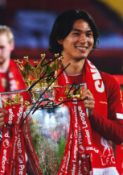 Football Takumi Minamino signed 12x8 inch colour photo pictured with the Premier League trophy