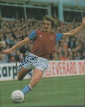 Des Bremner signed 10x8inch colour photo. Good condition. All autographs are genuine hand signed and