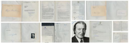 ASSORTED Collection of assorted politician/journalist and editor TLS signed signatures includes