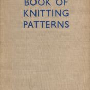Mary Thomas's Book of Knitting Patterns 1943 First Edition Hardback Book with 329 pages published by