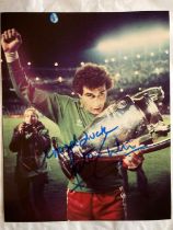 Football Peter Shilton signed 10 x 8 colour photo holding the European Cup for Notts Forest. English