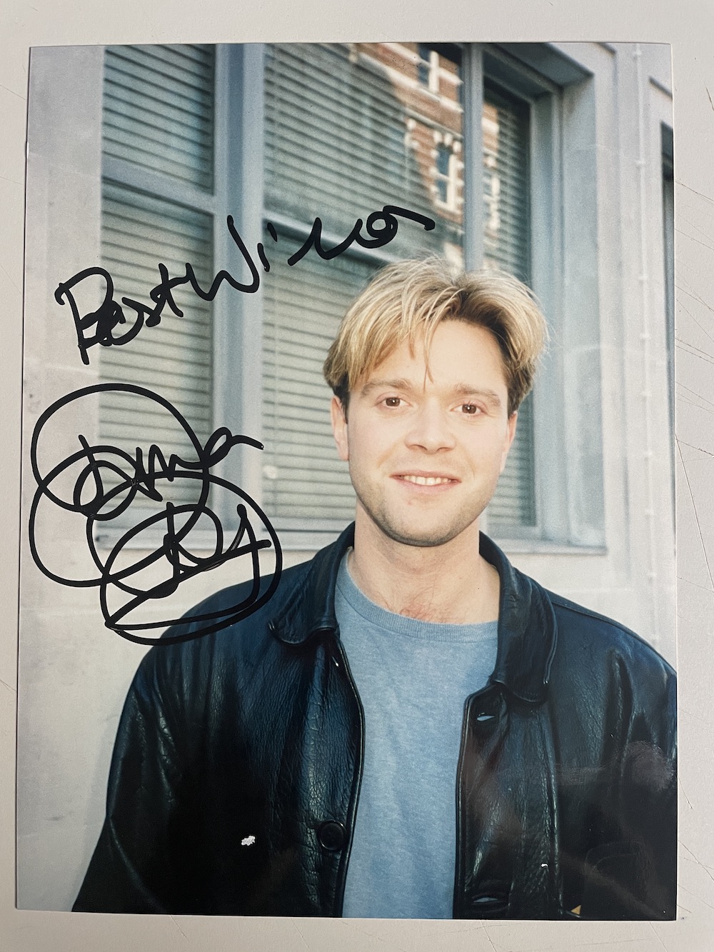 Darren Day Popular Musical Actor 8x6 inch signed photo. Good condition. All autographs come with a
