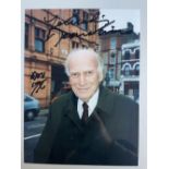 Yehudi Menuhin Legendary Violinist and Conductor 9x7 inch signed photo. Good condition. All