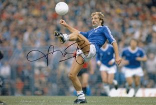 Autographed FRANK WORTHINGTON 12 x 8 photo : Col, depicting Birmingham City centre forward FRANK