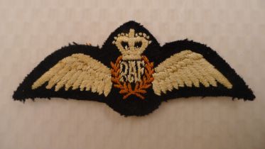 WW2 An original pair of Royal Air Force (RAF) embroidered cloth pilots wings. These original wings