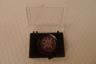 WW1 An original scarce large pattern 'Comrades of The Great War' circular gilt and enamel badge ,