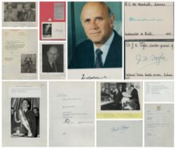 Collection of Assorted 5 signed Black and White Photo signatures include John David Gibbons