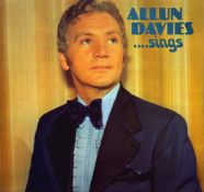 Allun Davies, Allun Davies Sings signed Vinyl. Good condition. All autographs are genuine hand