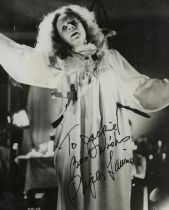 Piper Laurie signed 10x8 inch vintage black and white photo dedicated. Good condition. All