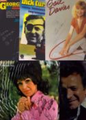 Country Music collection of 5 signed 33rpm vinyl album sleeves with discs including names of Wanda