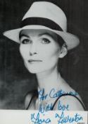 Fiona Fullerton signed Black & White Photo 6x4 Inch. Dedicated. Good condition. All autographs