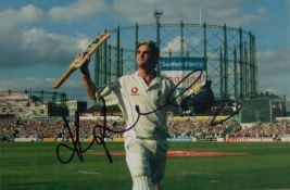 Kevin Pietersen signed 6x4 inch colour photo. Good condition. All autographs come with a Certificate