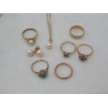 Three rings, hallmarked or tested as 18ct gold gross weight 9g, three rings hallmarked or tested