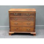 A George III oak bachelor's chest of drawers with brushing slide, 81 x 85 x 50cm