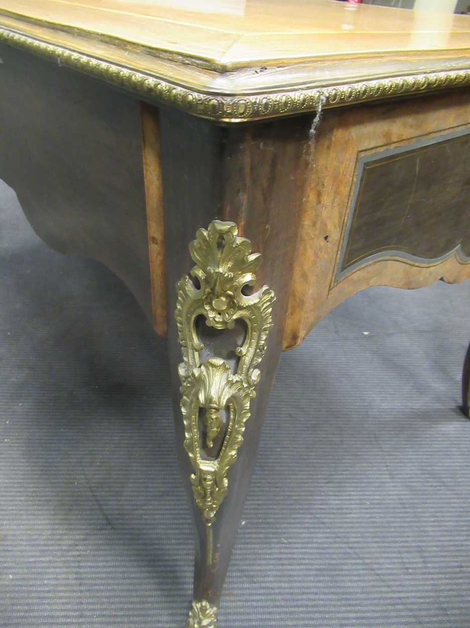 A Louis XV style writing table with three drawers on cabriole legs with gilt brass mount details, 80 - Image 4 of 13