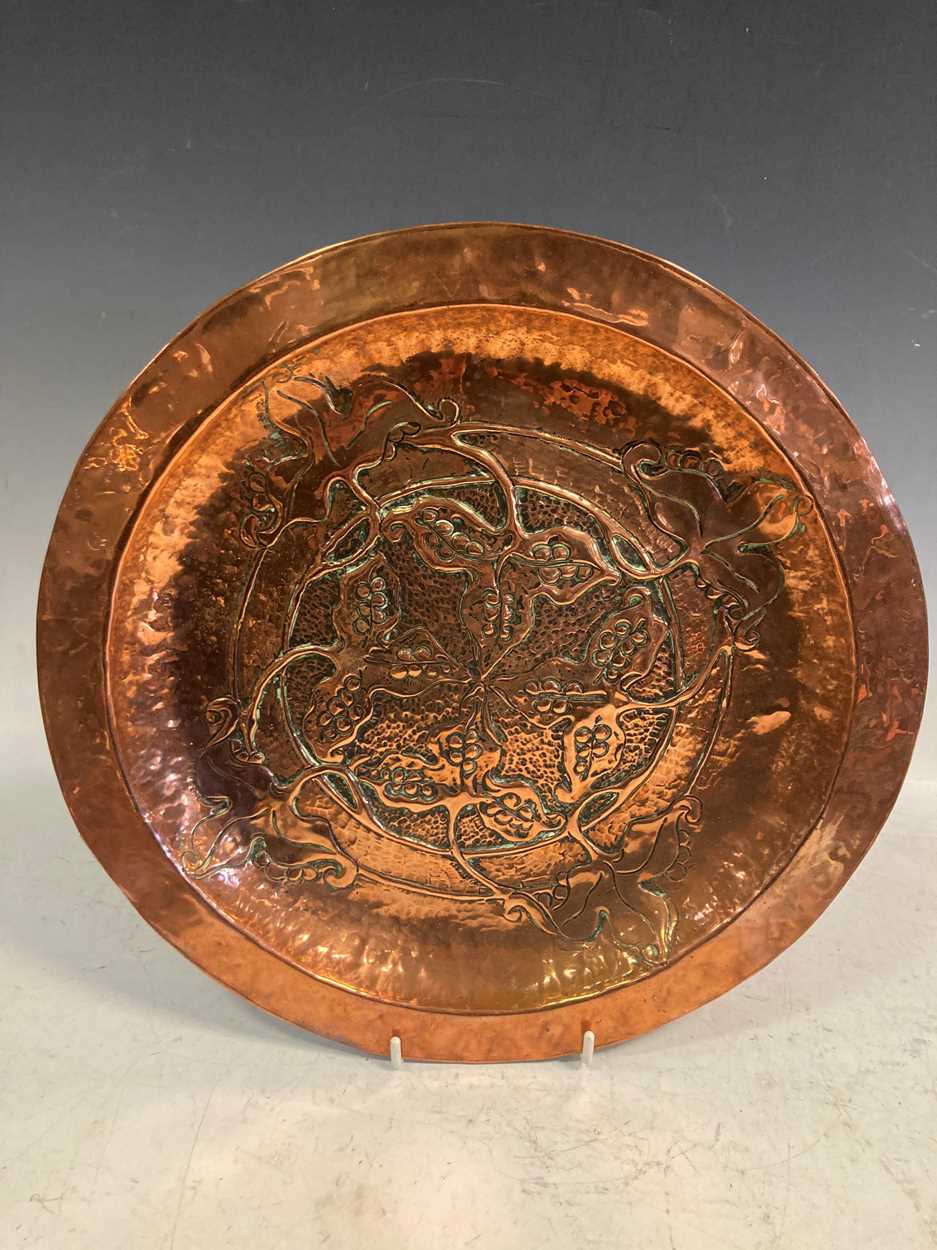 A Newlyn style copper dish and items of brass and copper - Image 2 of 7