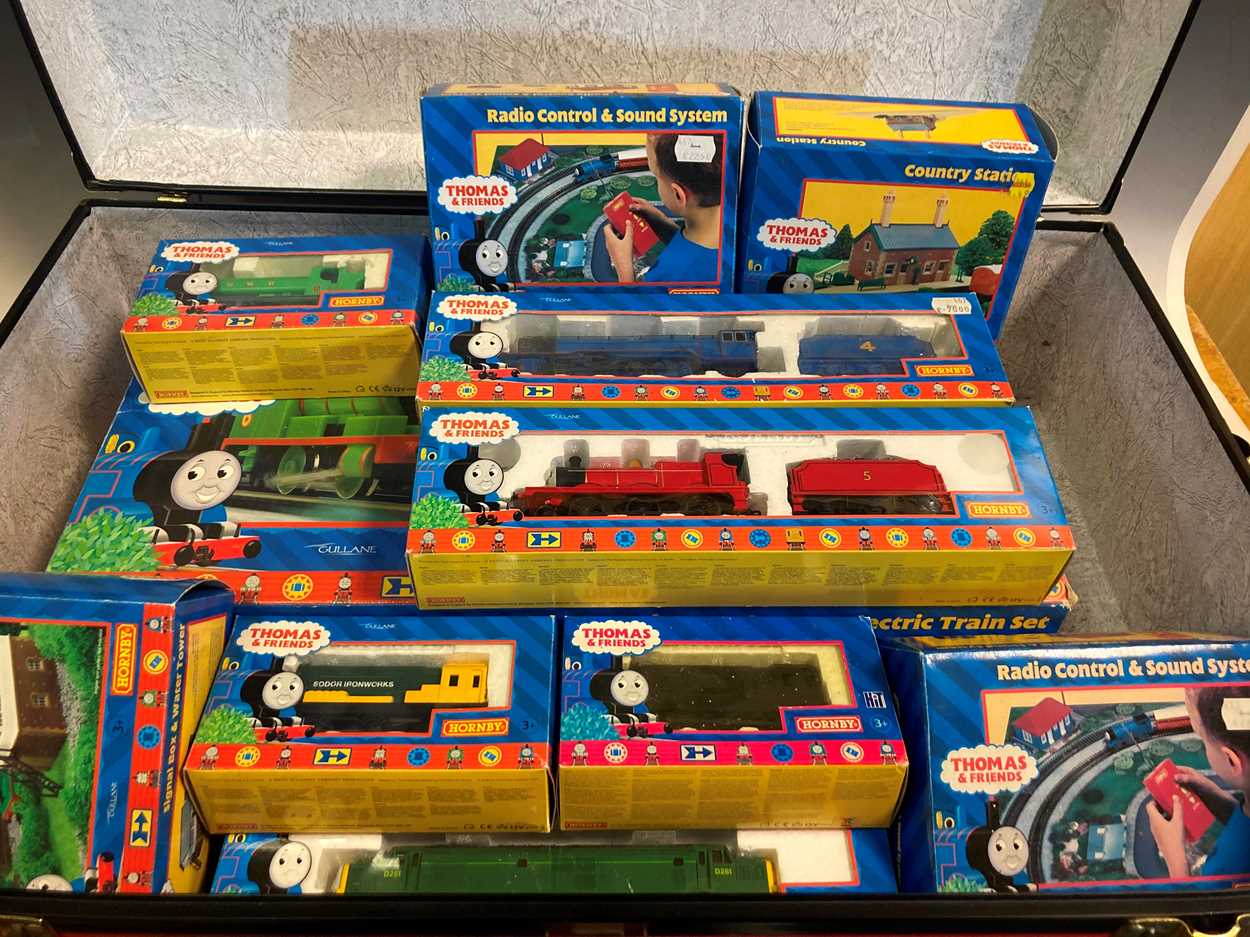 Various Hornby OO gauge Thomas & Friends items to include Thomas