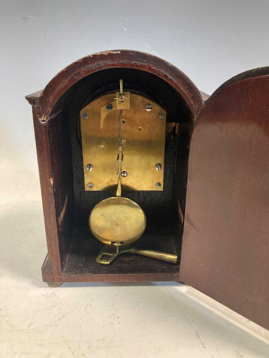 An Edwardian dome top mantel timepiece, 20cm high, and an American wall clock, 66 x 39 x 10.5cm - Image 5 of 6