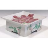 A modern Japanese stand decorated with peonies, 12 x 28 x 28cm