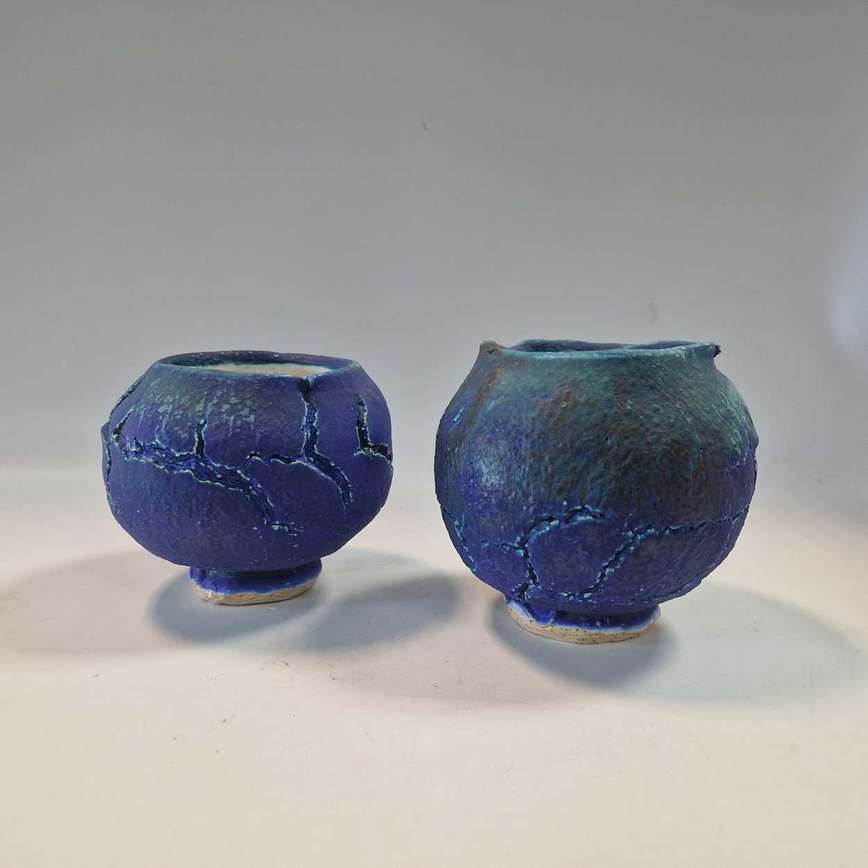 § Simon Shaw (1961-), a group of three stoneware items, - Image 6 of 11