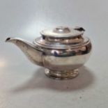 A silver teapot, 20ozt (A/F)