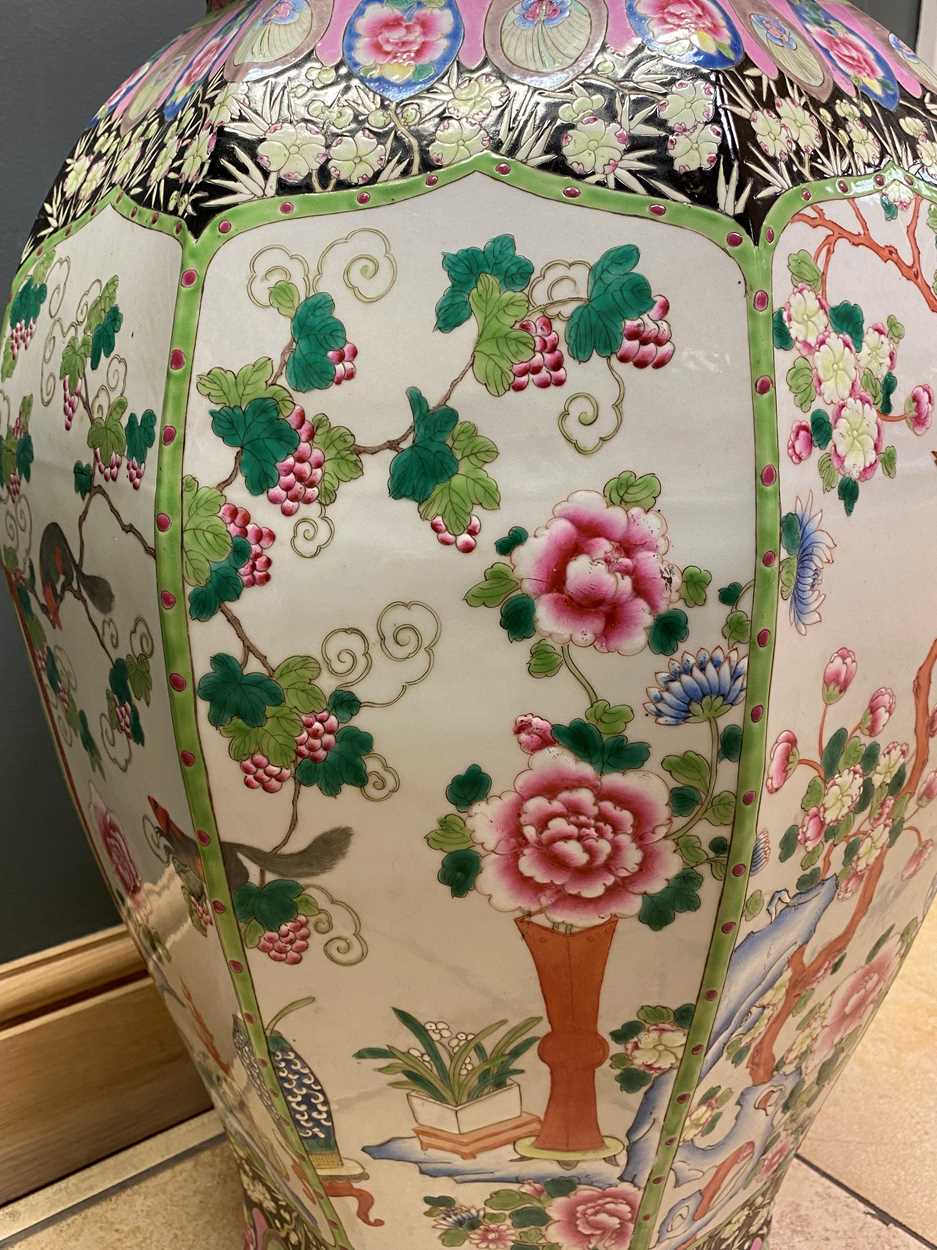 A large pair of Chinese porcelain famille rose octagonal vases and covers, - Image 15 of 26