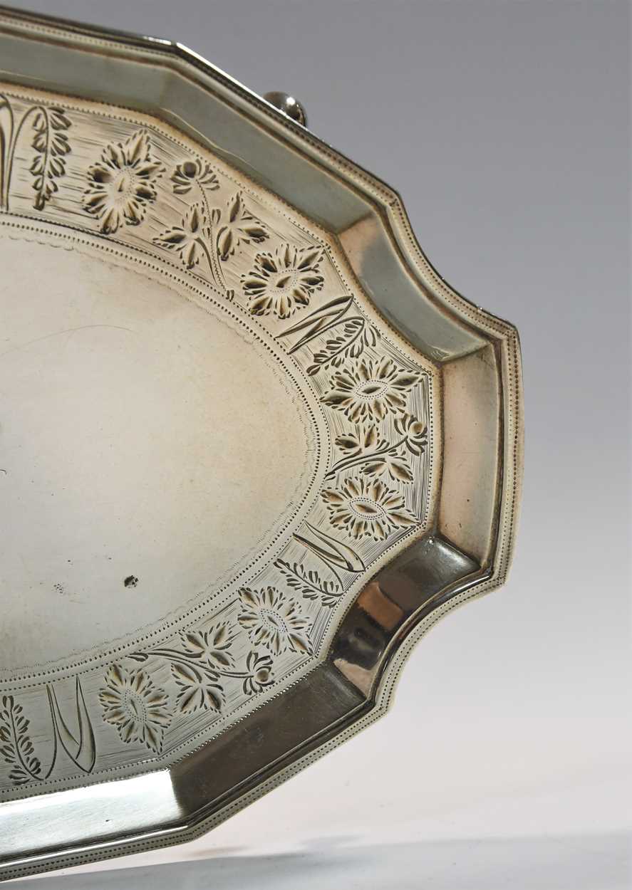 A George III 18th century silver teapot stand, - Image 4 of 7