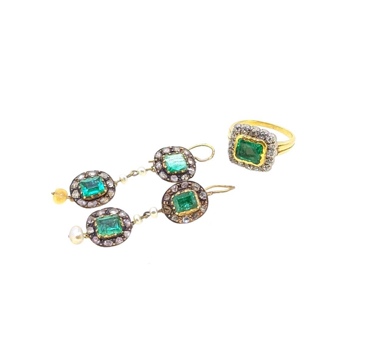 A pair of emerald and pearl ear pendants, together with an emerald and diamond ring, - Image 2 of 8