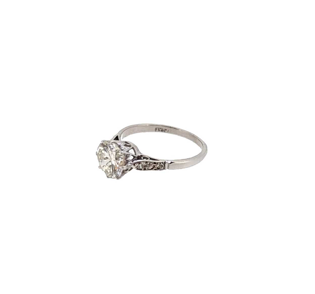 An early 20th century single stone diamond ring, - Image 2 of 4