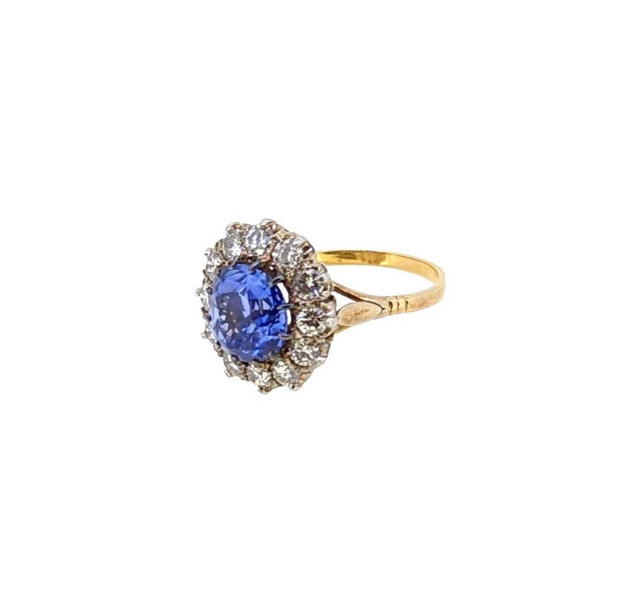 A sapphire and diamond cluster ring, - Image 3 of 6