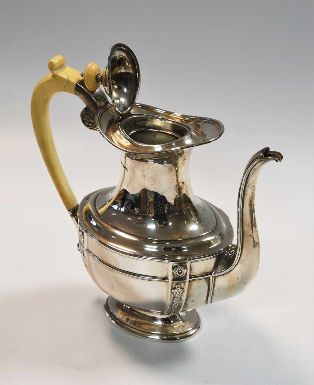 An Edward VII silver coffee pot, - Image 6 of 8