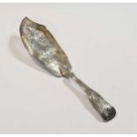 A George IV silver fish slice,