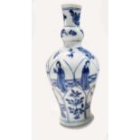 A Chinese blue and white porcelain vase, Kangxi (1662-1722),