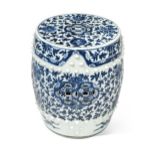 A Chinese blue and white porcelain barrel seat, Qing Dynasty, 19th century,