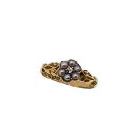 An Edwardian 18ct gold pearl and diamond cluster ring,
