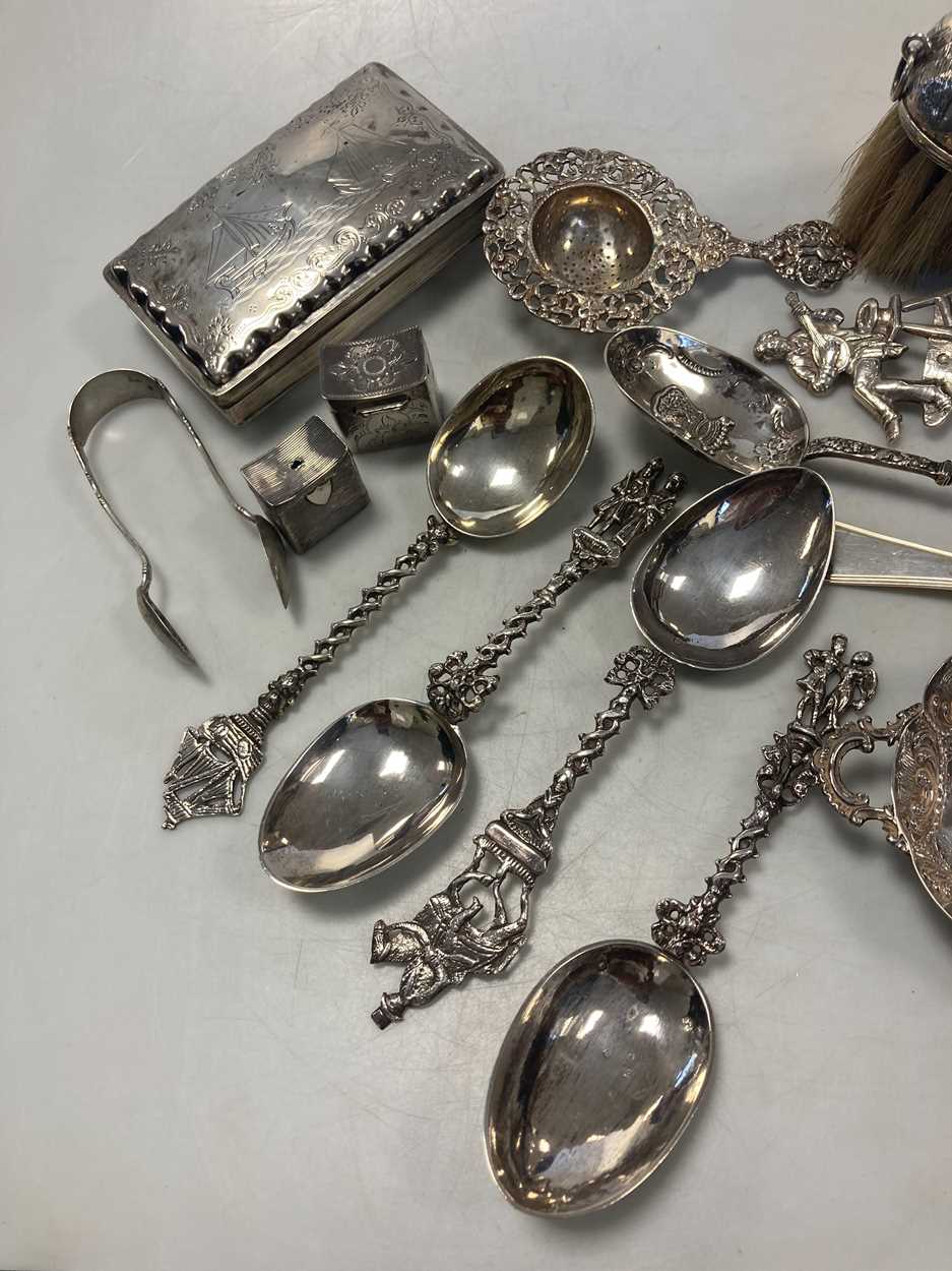 A collection of Dutch silverwares including flatware, box, bowl and brush, 23.6ozt gross weighable - Image 3 of 4
