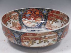 A Japanese large Imari fruit bowl 14cm high x 38cm diameter