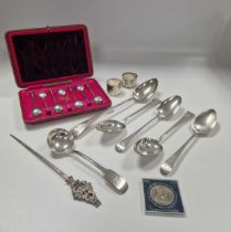 A collection of silver flatware including a cased set of seal topped spoons, together with 2